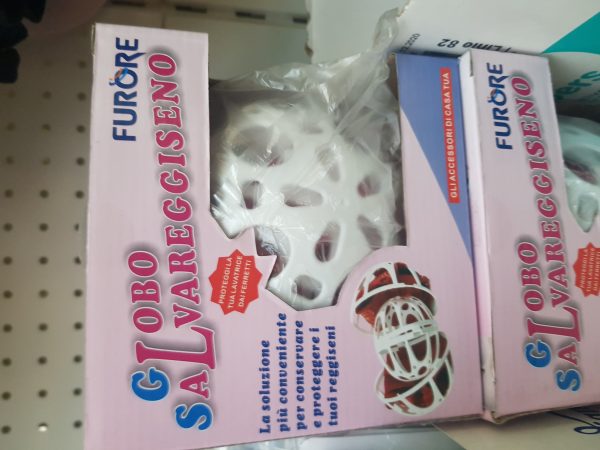 BRA HOLDER FOR WASHING MACHINE